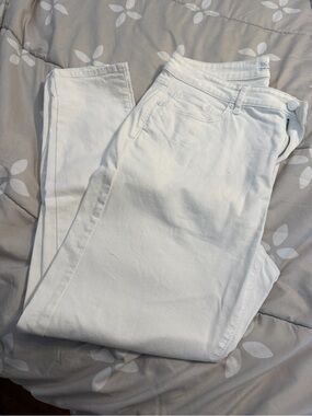 Women's White High-Rise Skinny Ankle jeans